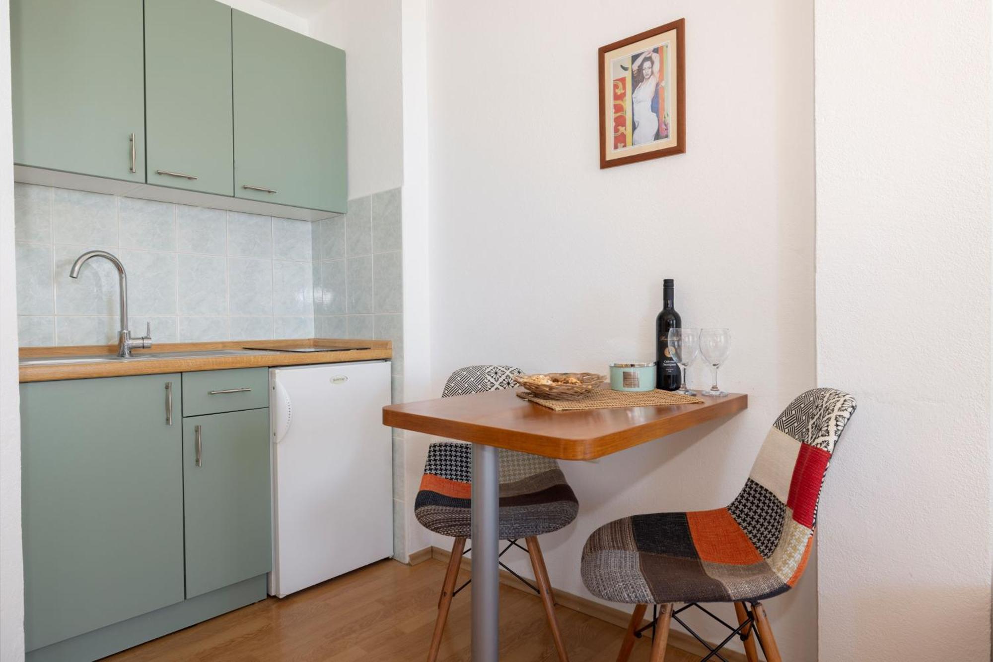 Jasminka Apartments Подгора Екстер'єр фото